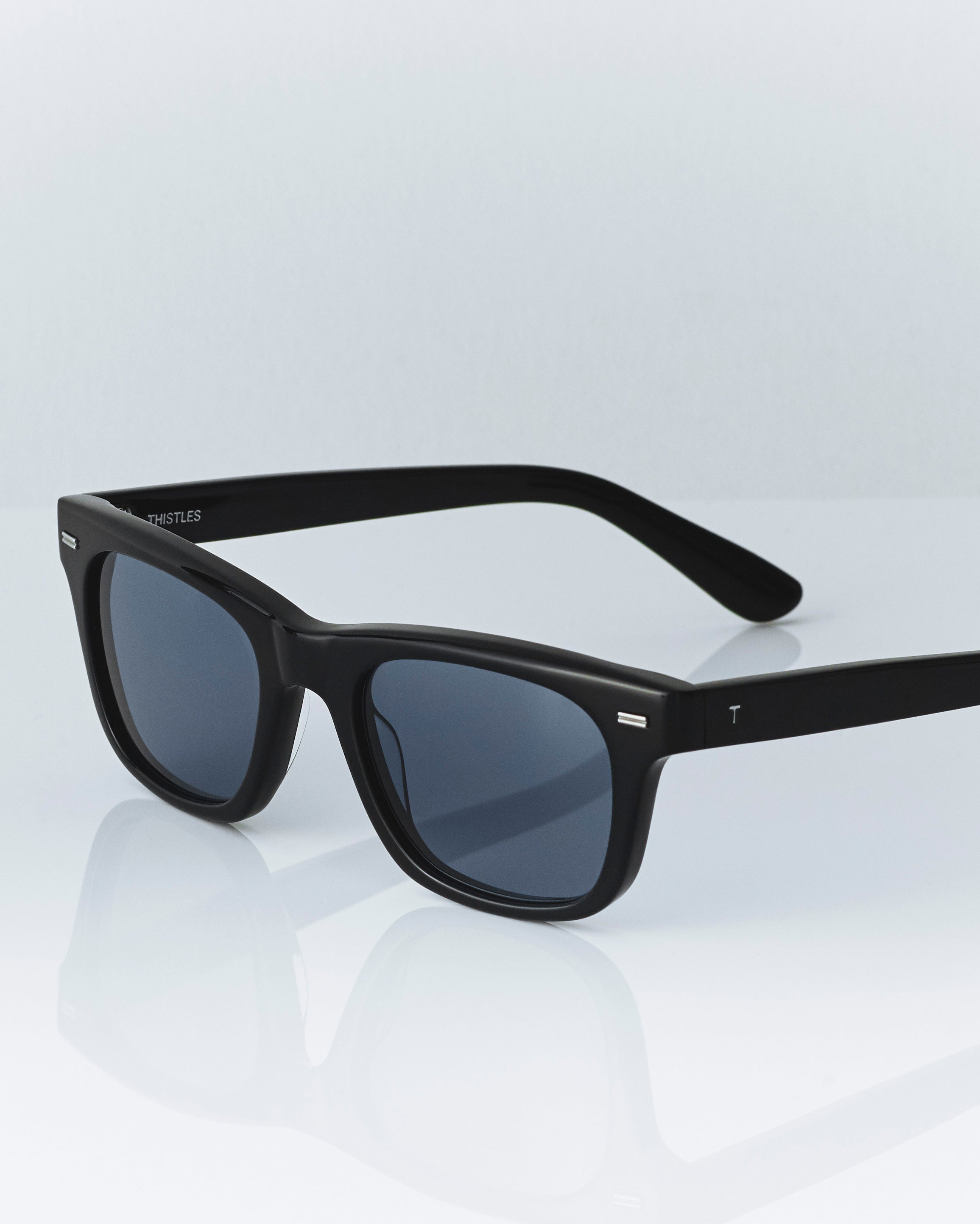 sunglasses, three-quarter-angle view
