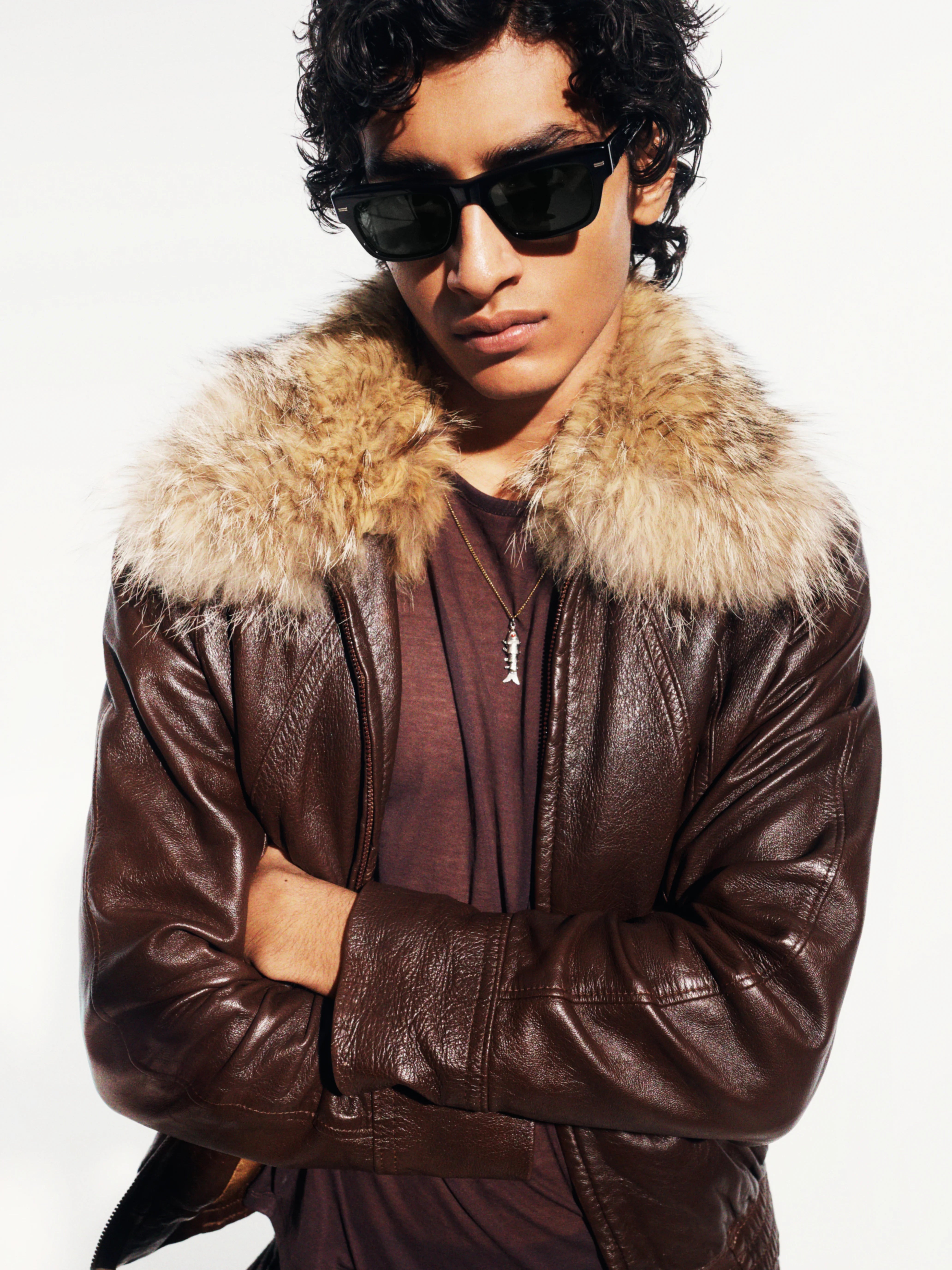 The THISTLE – Black & Black